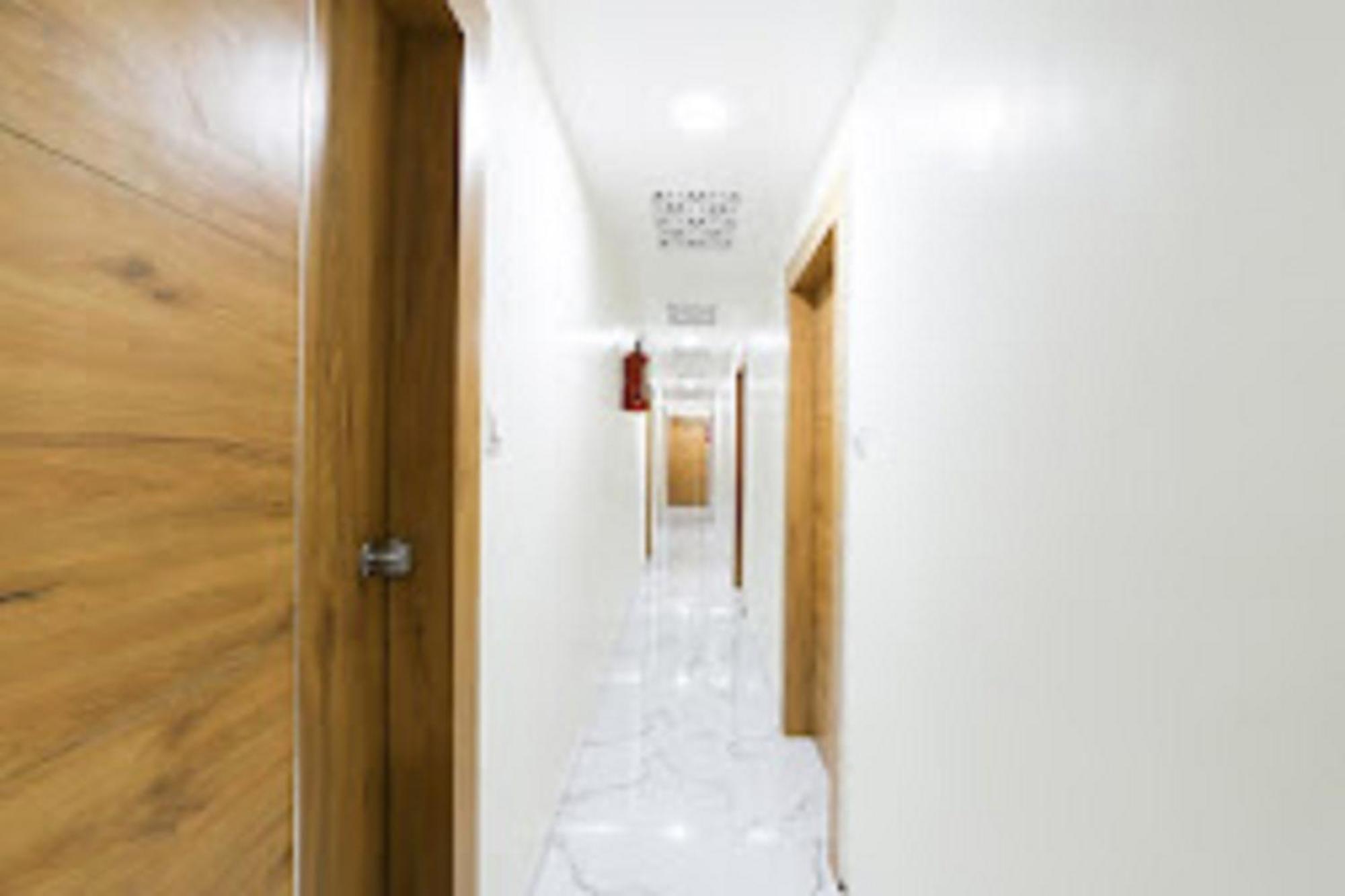 Hotel New Lake View Ahmedabad Esterno foto